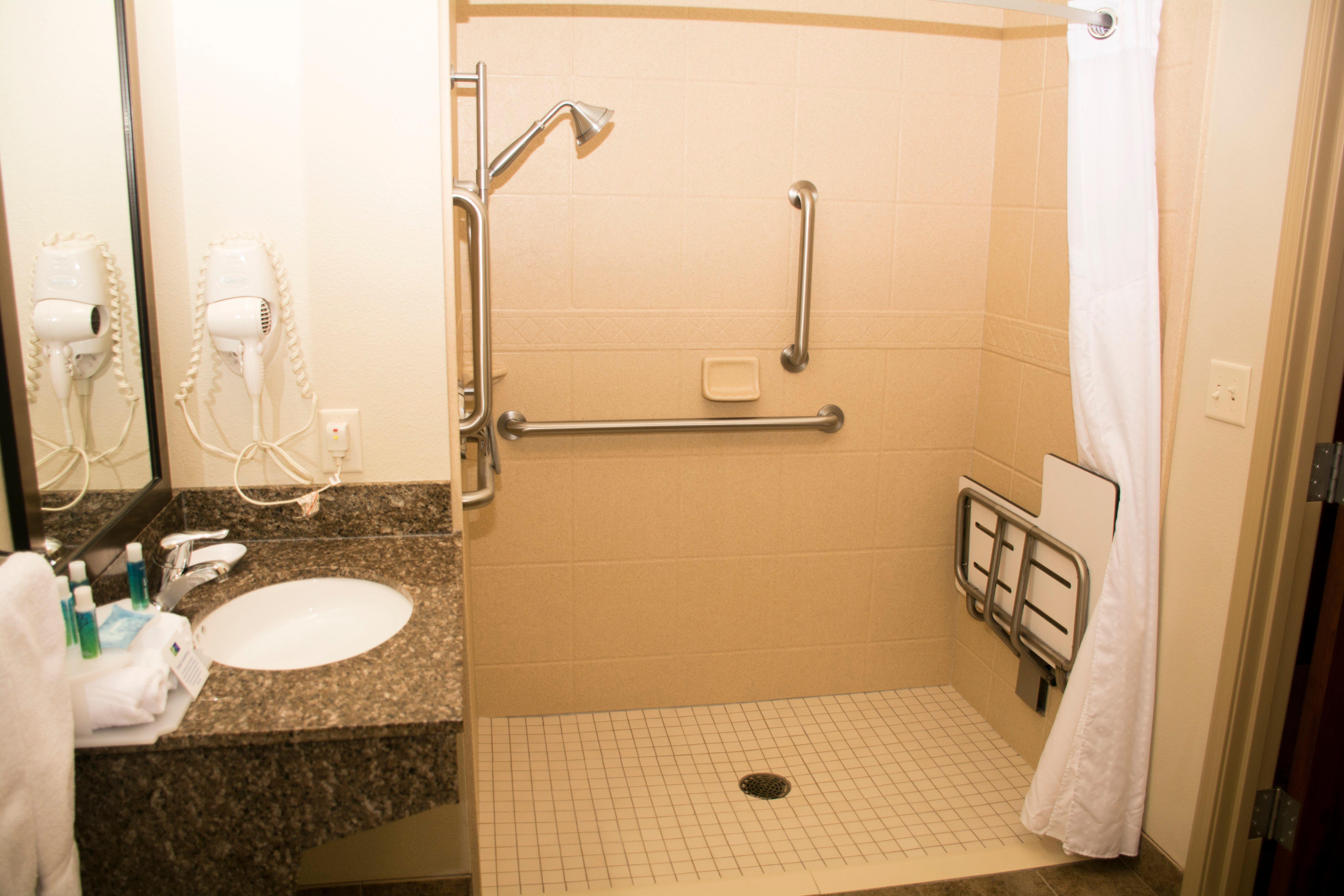 Holiday Inn Express & Suites - Mason City By Ihg Luaran gambar
