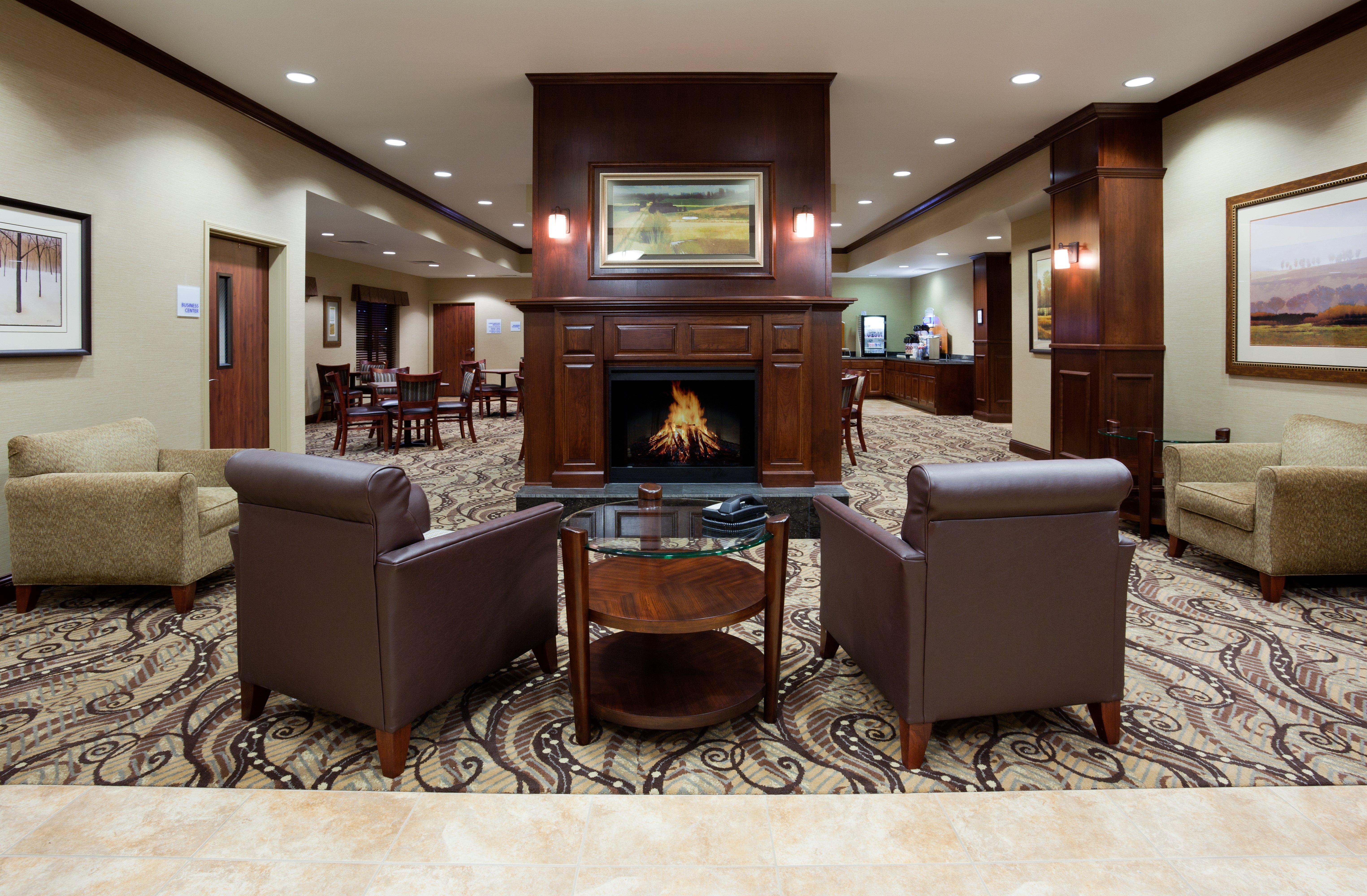 Holiday Inn Express & Suites - Mason City By Ihg Luaran gambar