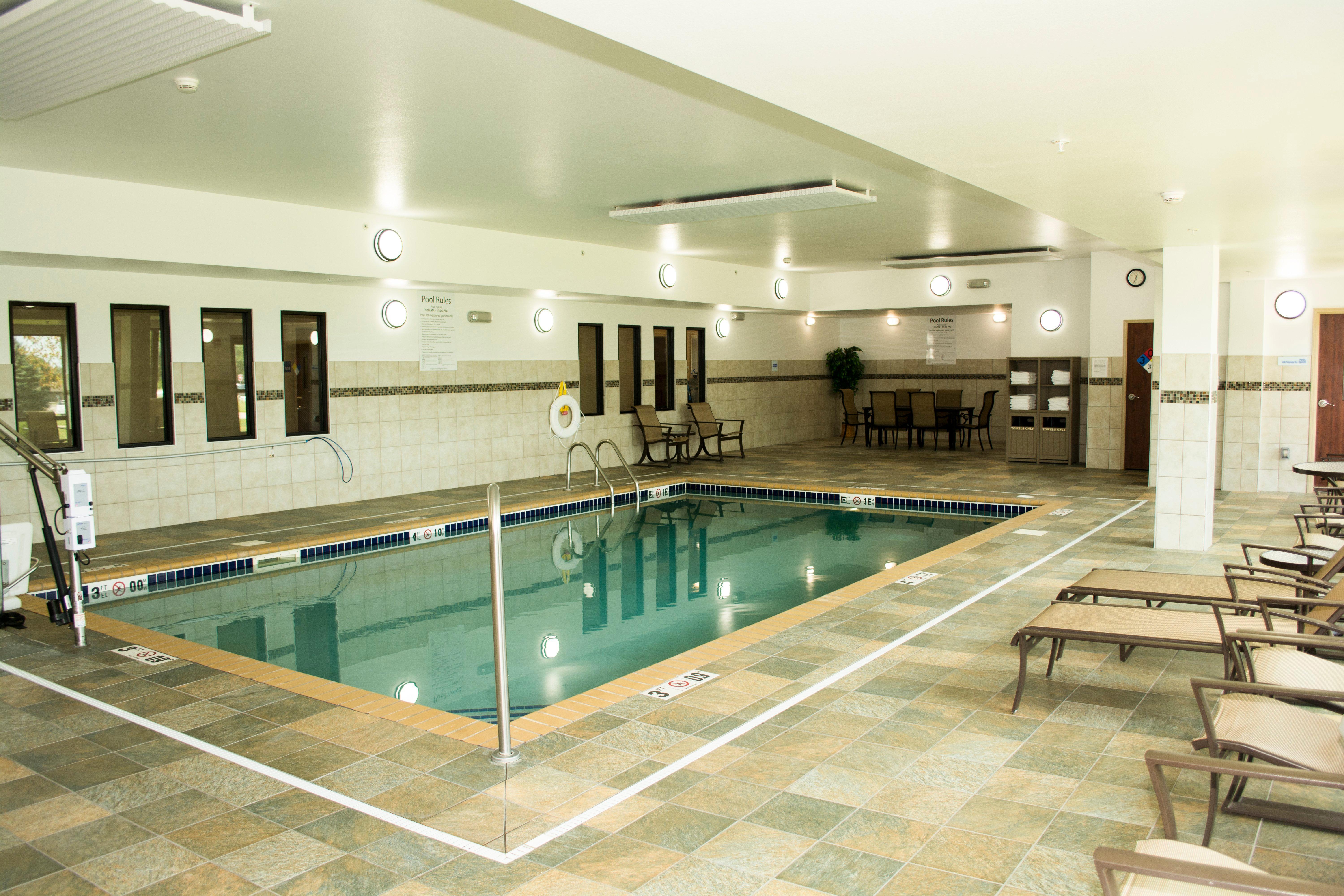Holiday Inn Express & Suites - Mason City By Ihg Luaran gambar